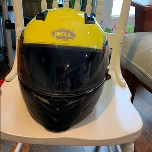 Bell Revolver EVO Optimus Helmet Hi-Viz Bright Yellow. Unisex.